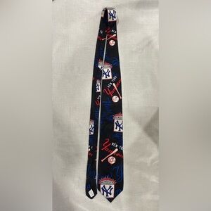 RM Sport MLB New York Yankees Men's Silk Tie - USA Made